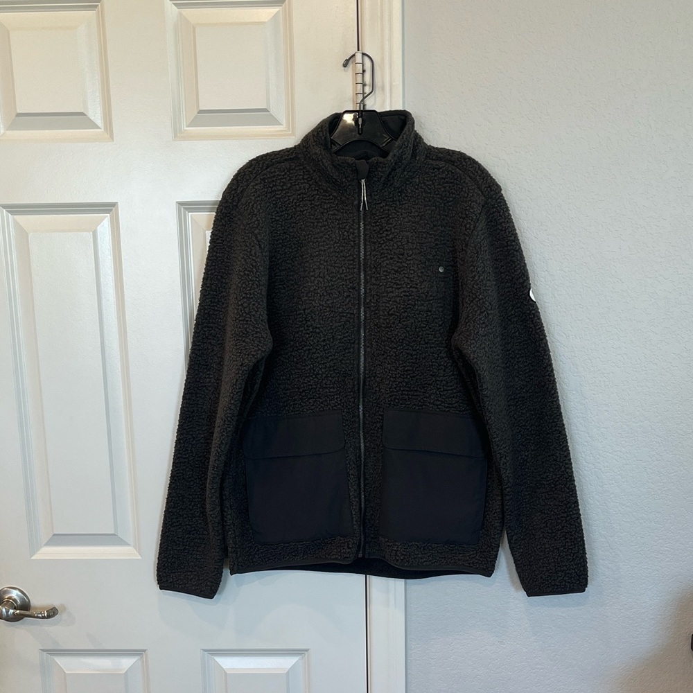 Vuori Men’s Sherpa Jacket
